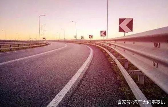 高速上為什么是限速120，而不是130呢？知道實情后再也不敢超速了