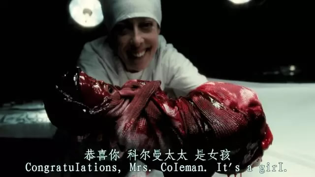 現(xiàn)實(shí)版孤兒怨VS電影版《孤兒怨》現(xiàn)實(shí)永遠(yuǎn)比電影更恐怖，太嚇人了！