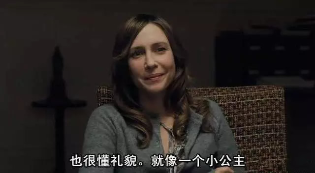 現(xiàn)實(shí)版孤兒怨VS電影版《孤兒怨》現(xiàn)實(shí)永遠(yuǎn)比電影更恐怖，太嚇人了！