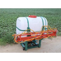 高射程大容量高效打藥機(jī) 大型拖拉機(jī)后懸掛農(nóng)藥噴霧器 怎么樣