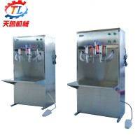 清潔劑灌裝機 濱州潤滑油灌裝機 泰安食用油灌裝設(shè)備