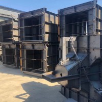 水利流水槽鋼模具款式，預(yù)制流水槽鐵模具質(zhì)量